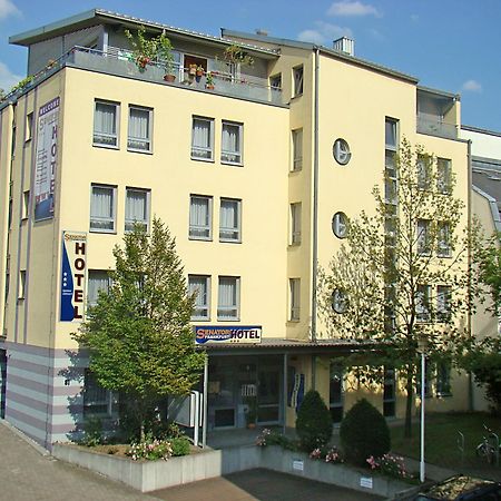 Senator Hotel Франкфурт-на-Майне Экстерьер фото